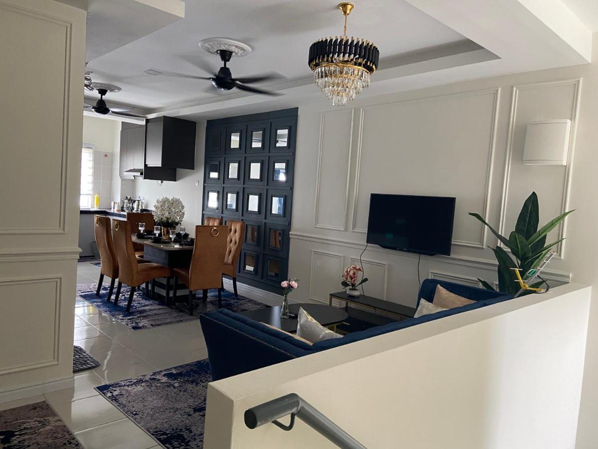 Cheerfull3 Bedroom Townhouse Terrace Kampung Dengkil Bagian luar foto